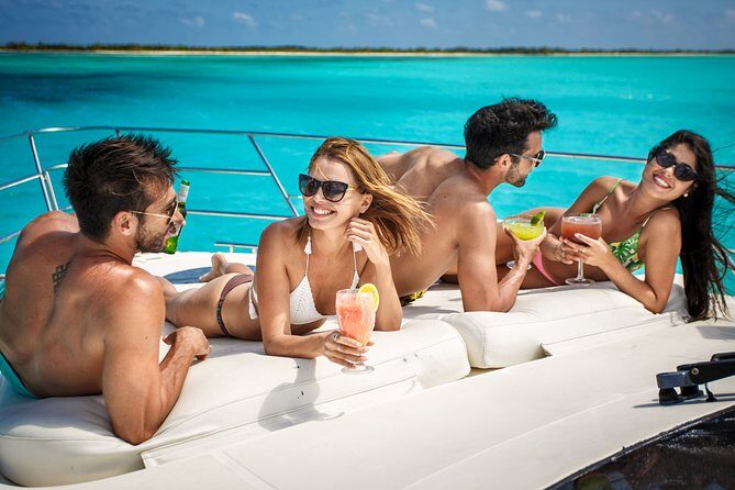 Cancun All Inclusive: Coast & Fun 9h on 50' Cranchi - The Chef + À La Carte Menu: What Makes This More Than a Typical Boat Trip