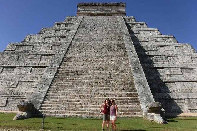Chichén Itzá Adventure (Private, Full Day) - Valladolid town square stop: a quick taste of colonial Mexico