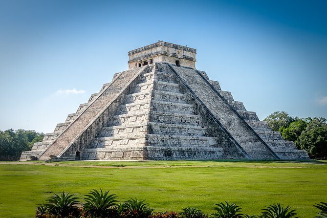 Chichen Itza Mayan Ruin & Chichikan Cenote only from Tulum - Valladolid Free Time: What You Can Actually Do With 30 Minutes