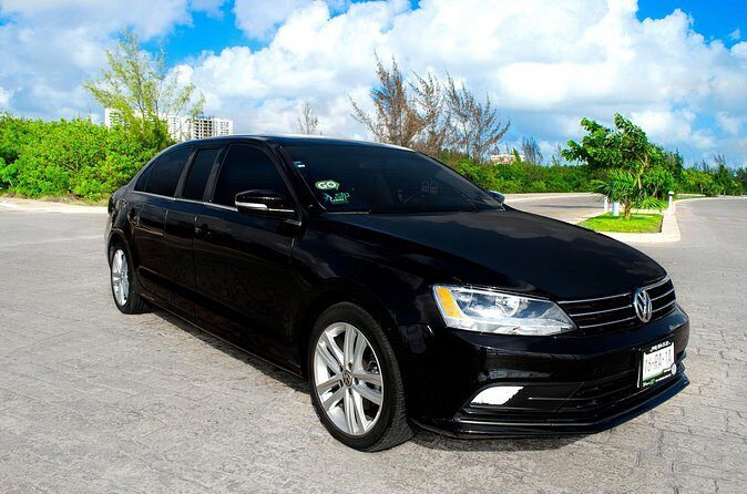 Departures in Luxury Sedan from Tulum to Cancun Airport - Private means simpler mornings (and fewer surprises)