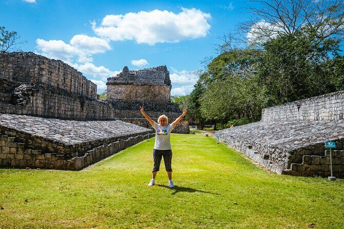 Ek Balam, Mayan traditions and cenote Chichikan - Chichikan cenote eco-park: swim, Mayan rituals, and cocoa tastings