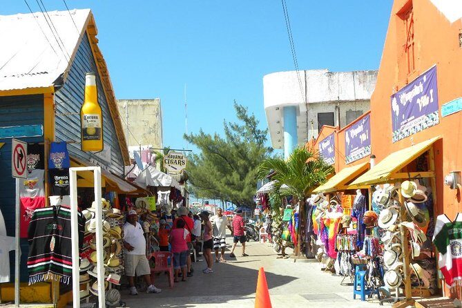 Exclusive Sailing Isla Mujeres. Top tour! - On the catamaran: snorkeling gear, paddleboards, and cocktails