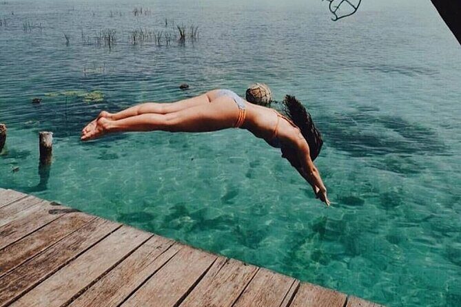 Full-Day Lagoon of Seven Colors at Bacalar from Tulum City - Guide and Group Size: How the Day Feels in Motion