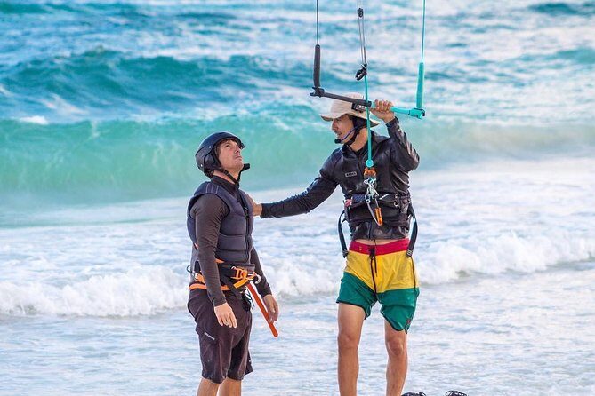 Group Kiteboarding Lesson in Tulum - First Gear at Ahau Tulum: how your 3 hours are set up
