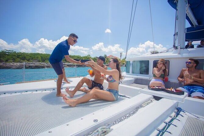 Half Day Luxury Sailing Experience in Riviera Maya with Open Bar - Meeting at Súper Akí Tulum: the easiest way to not lose time