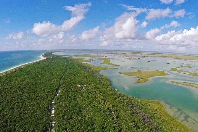 Half-Day Tour Discovering Sian Ka´an with Lunch - Where the day slows down: Sian Ka’an backwaters, a swim, then lunch