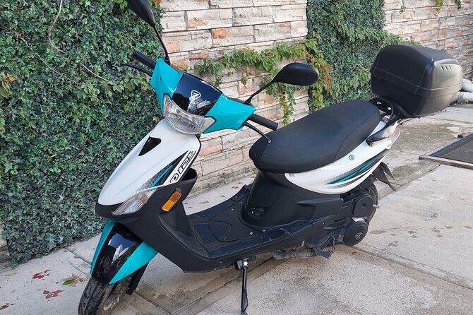 Italika D125 Private Scooter Rental in Tulum - Door-to-Door Pickup and the Simple Start-Up Routine
