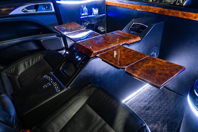 Lincoln Stretch Limo from Tulum to Cancun Airport - Meet-up details: how pickup actually works at your hotel