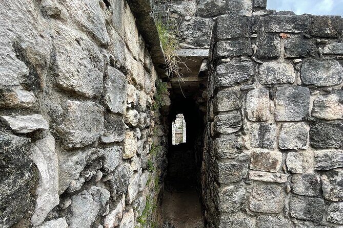 Private Ek Balam, Cenote & Valladolid tour - Stop 3: Temozón Lunch in a Colonial Mayan Town Setting