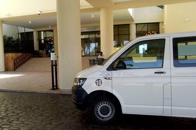 Private transportation CUN Airport-Tulúm Center & Hotel Zone - Price and Value: What $75 Buys on Arrival Day