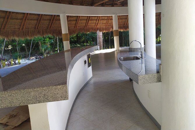 Salsa Classes Tulum and Bachata - What you practice (and why it helps on the dance floor)