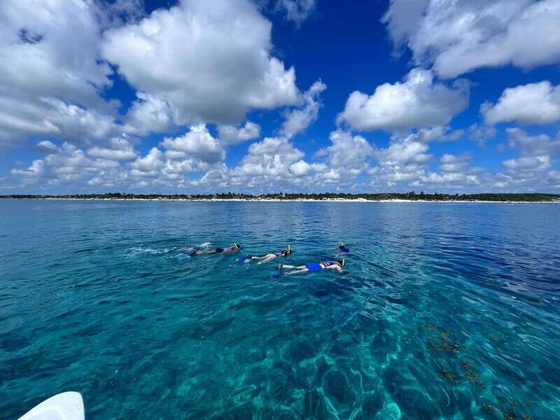 SNORKEL IN TULUM REEF, BOAT RIDE AND CALETA - Small group and water pacing: the real comfort factor