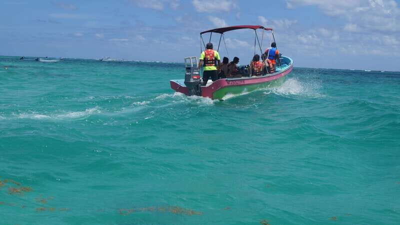 Tulum: 2 spot Reef Snorkel 1 hour 30 minutes - The Boat Ride to the Reef: Getting Positioned for Snorkel Time