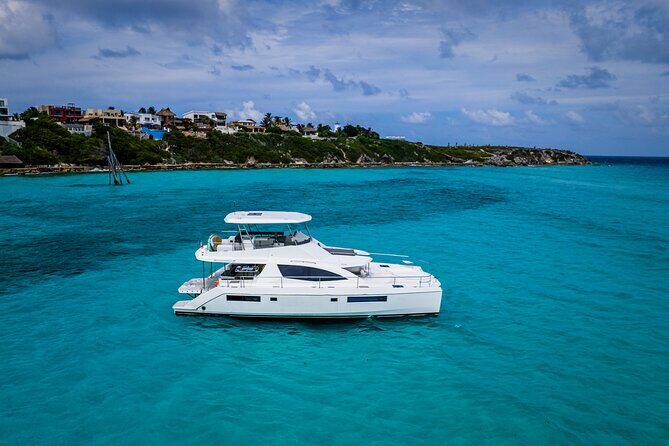 Tulum All Inclusive DJ Party – 51' Leopard PowerCat 4h - Who should book a private yacht DJ party in Tulum