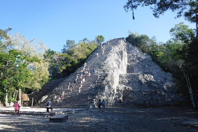Tulum Ruins & Cobá Ruins Adventure (Private, Full Day) - The Tulum Ruins on the Beach: Palms, Iguanаs, and an Unusual Mayan Story